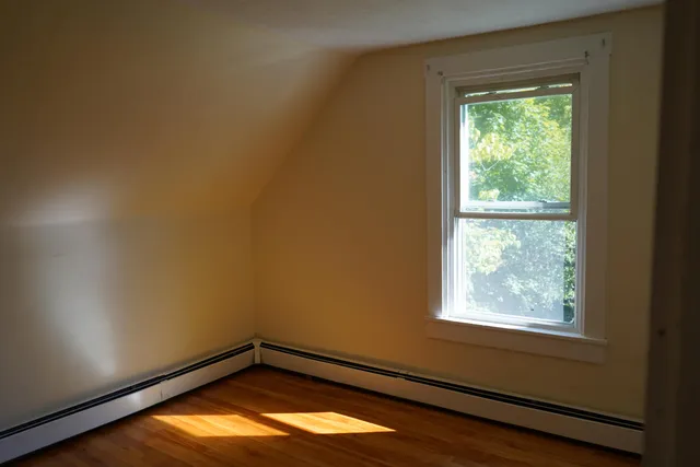 $274,000 | 124 South Street, Pittsfield, ME 04967