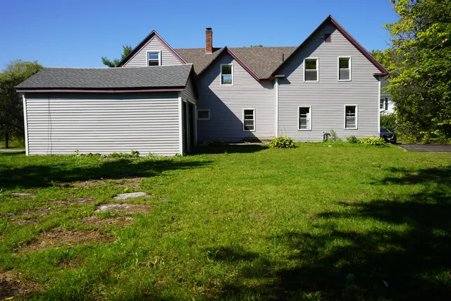 $274,000 | 124 South Street, Pittsfield, ME 04967