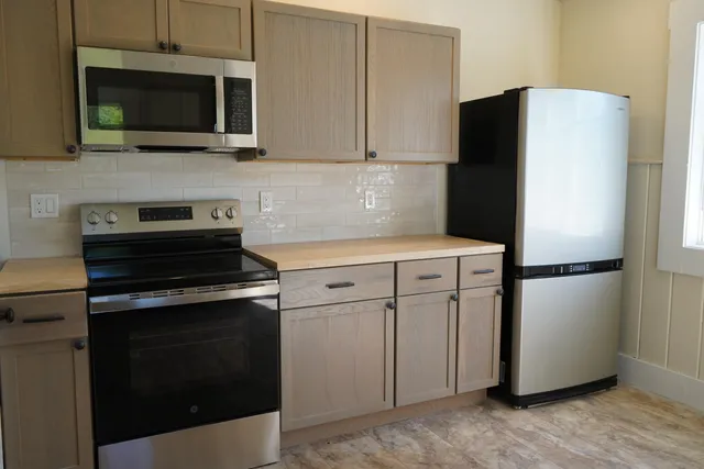 $274,000 | 124 South Street, Pittsfield, ME 04967