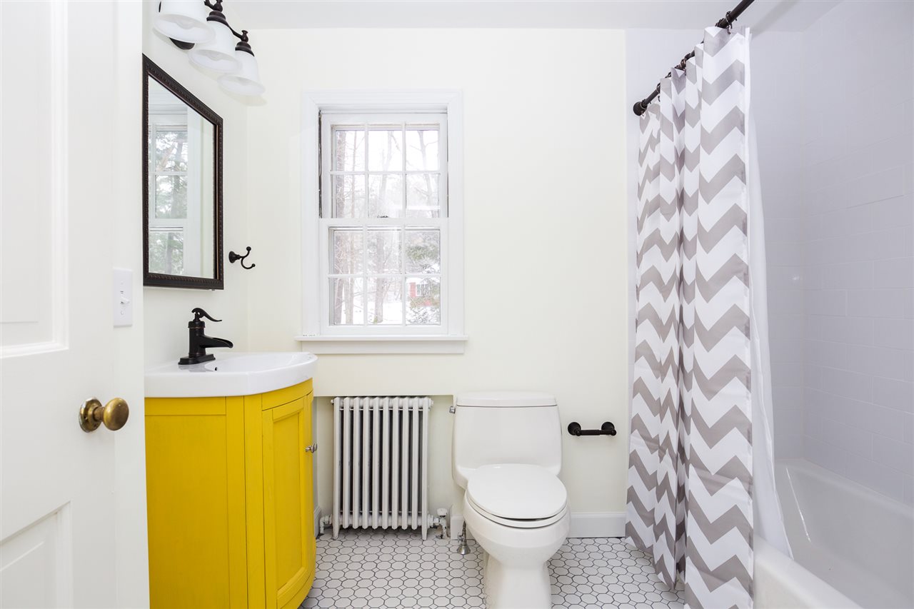 233 Crescent Road Burlington, VT 05401 - Photo 21 of 39 Gallery Image 21