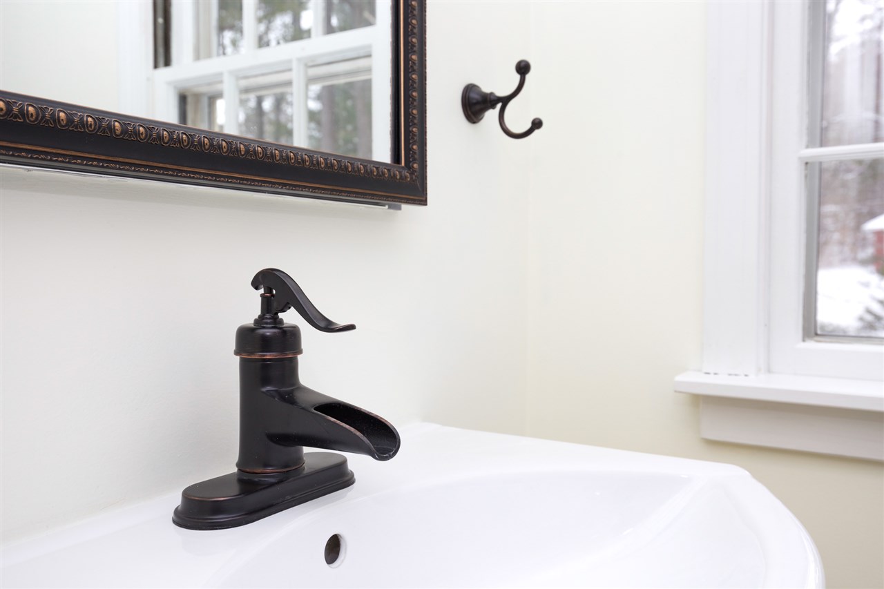 233 Crescent Road Burlington, VT 05401 - Photo 22 of 39 Gallery Image 22