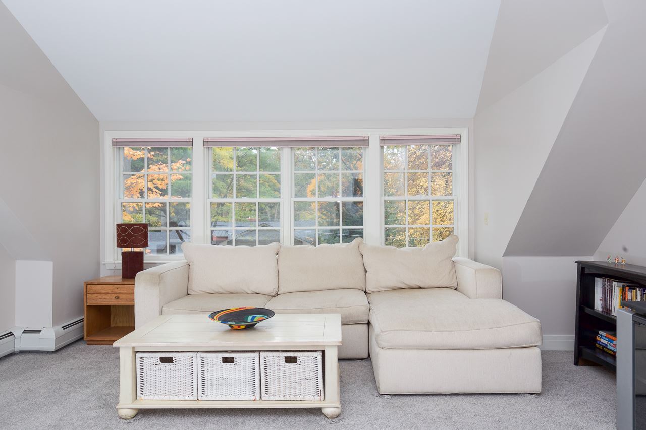 233 Crescent Road Burlington, VT 05401 - Photo 29 of 39 Gallery Image 29