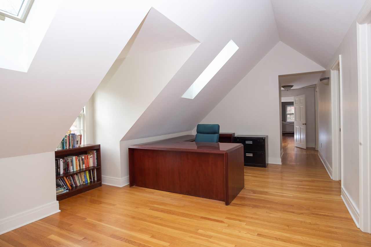 233 Crescent Road Burlington, VT 05401 - Photo 34 of 39 Gallery Image 34