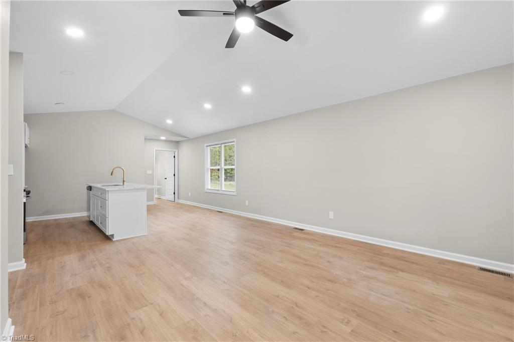 160 Old Fisher Ferry Road Thomasville, NC 27360 - Photo 6 of 19
