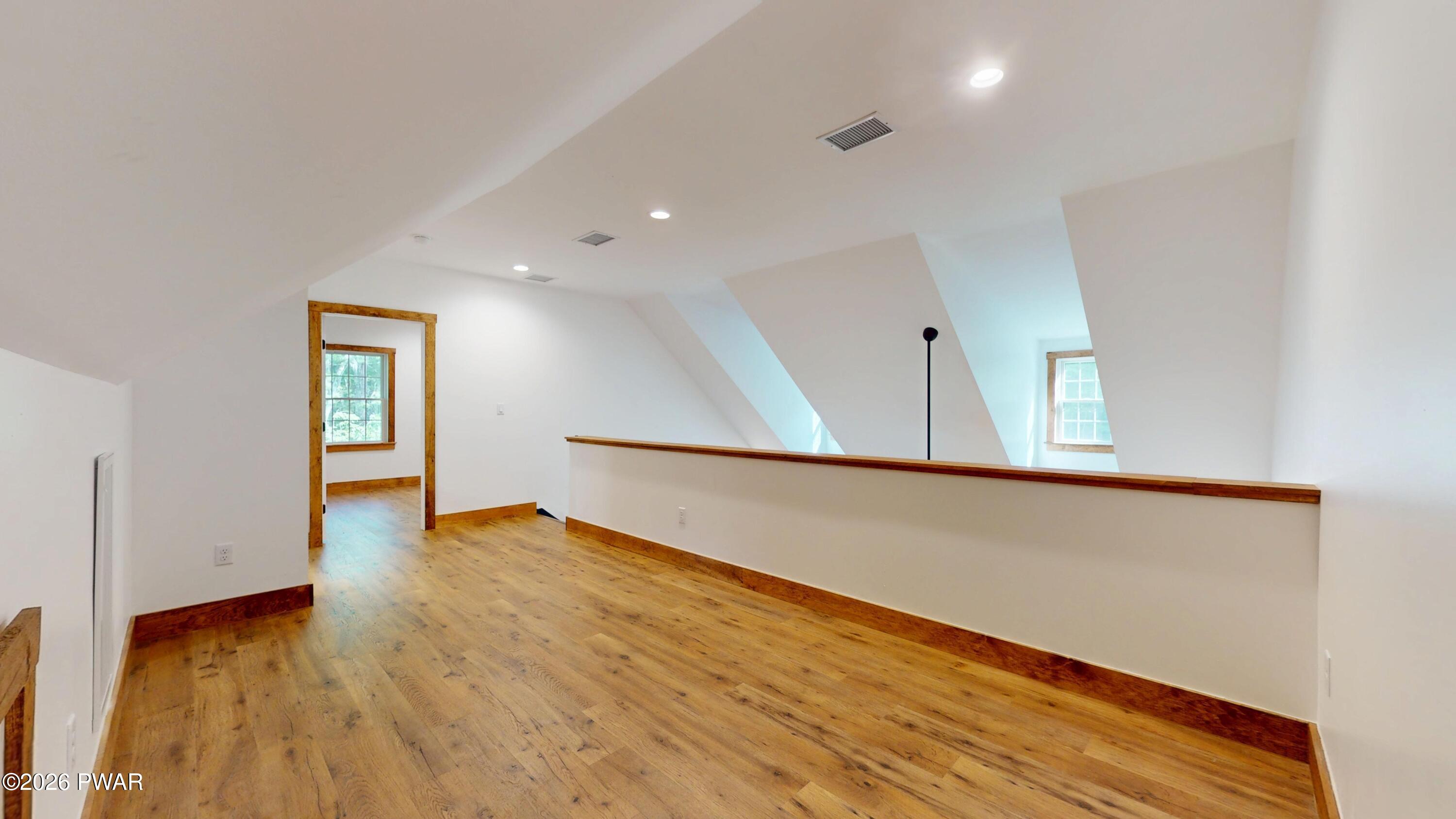 102 Pawnee Road Shohola, PA 18458 - Photo 15 of 61