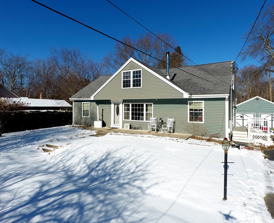 86 Wrentham Road Bellingham, MA 02019 - Photo 1 of 33 Gallery Image 1