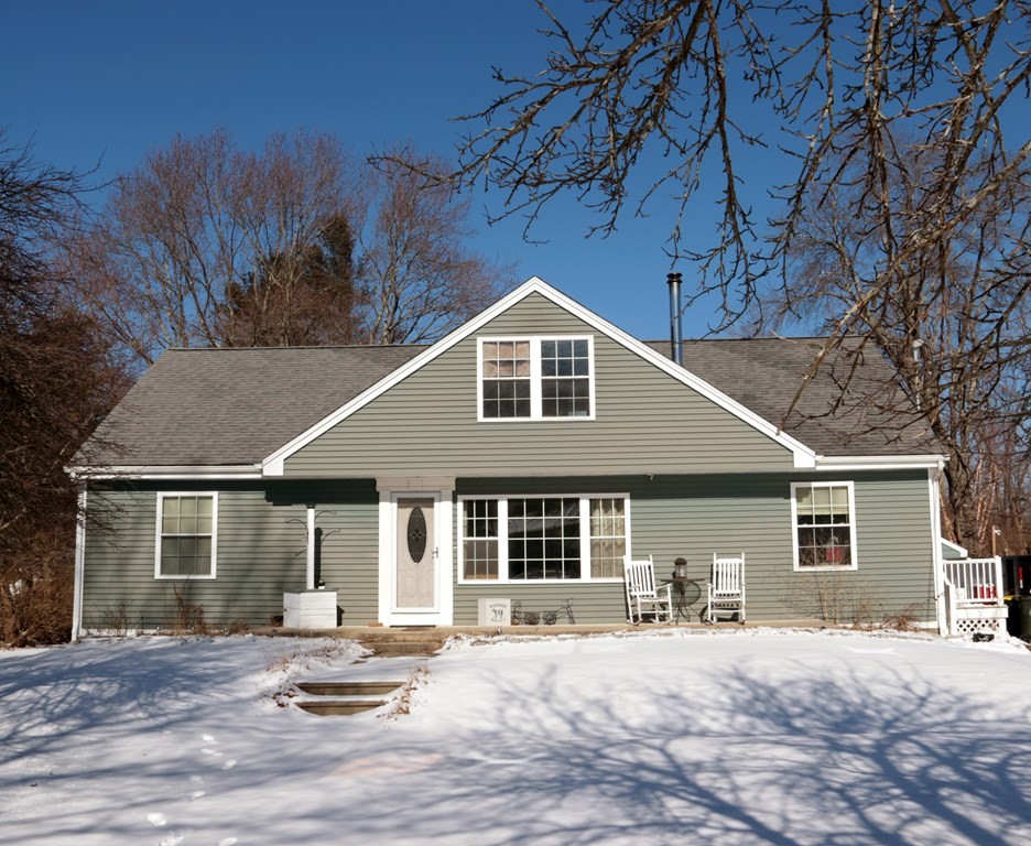 86 Wrentham Road Bellingham, MA 02019 - Photo 2 of 33 Gallery Image 2