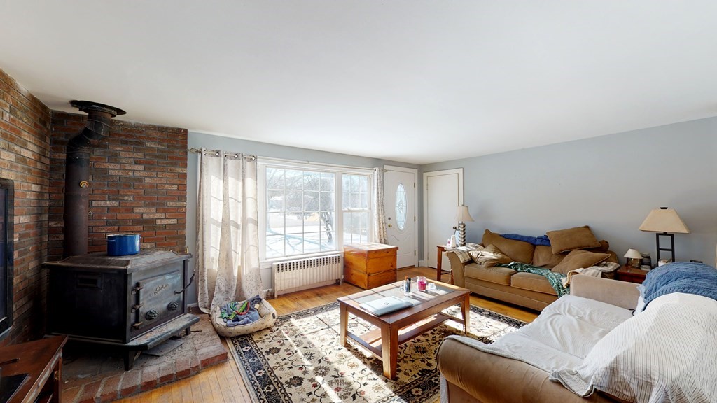 86 Wrentham Road Bellingham, MA 02019 - Photo 3 of 33 Gallery Image 3