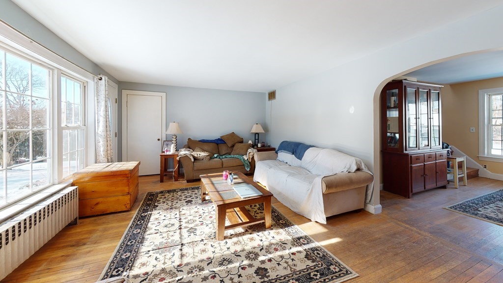 86 Wrentham Road Bellingham, MA 02019 - Photo 5 of 33 Gallery Image 5