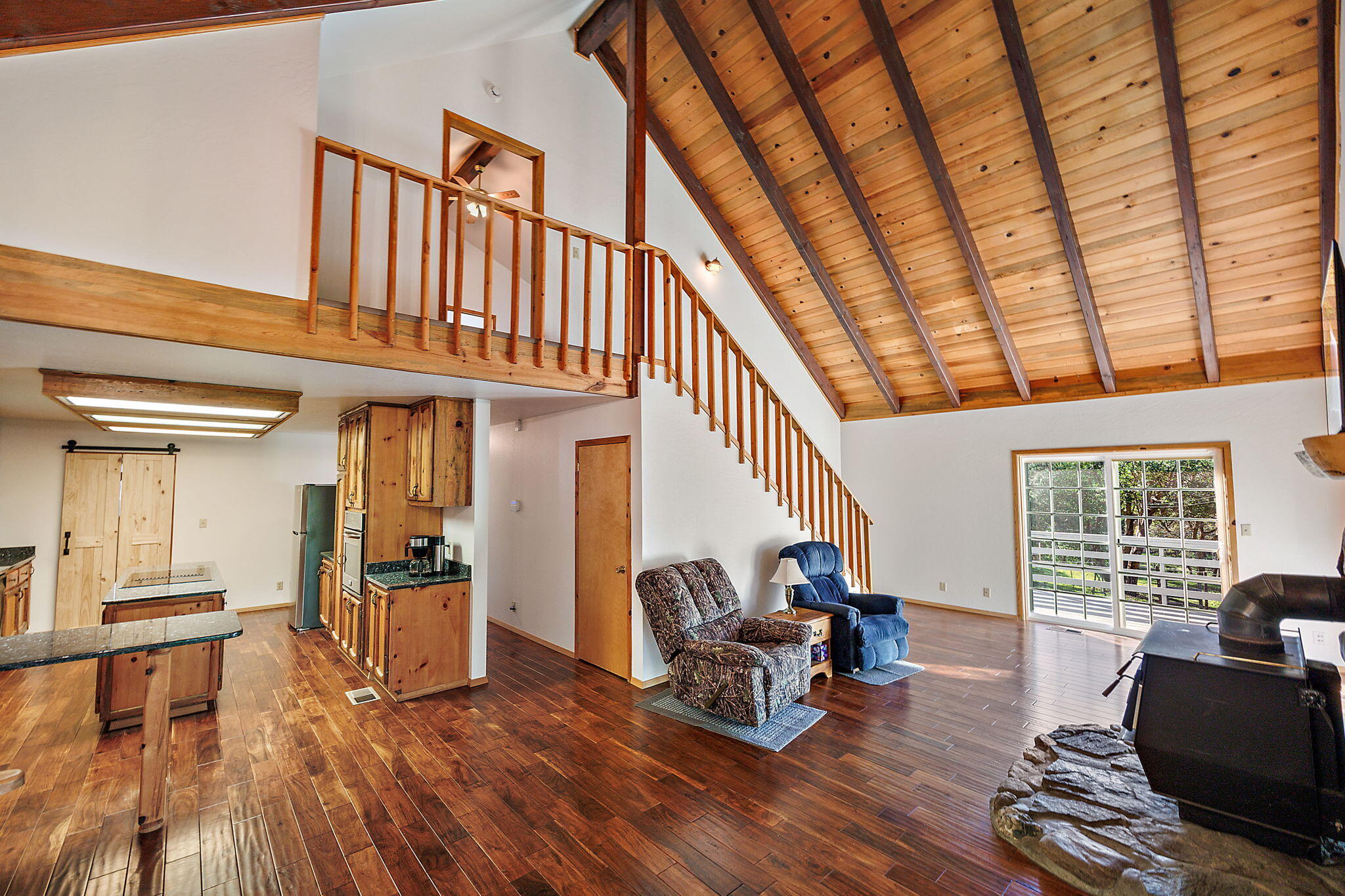9658 Upper Applegate Road Jacksonville, OR 97530 - Photo 40 of 75