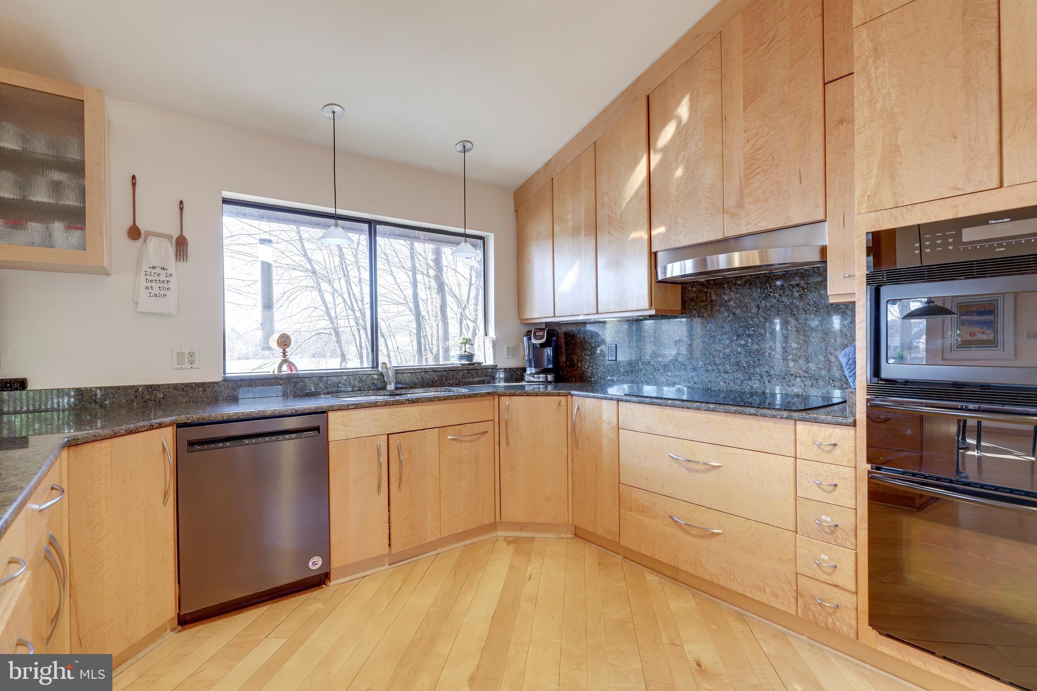 2007 Cutwater Court Reston, VA 20191 - Photo 10 of 48 Gallery Image 10