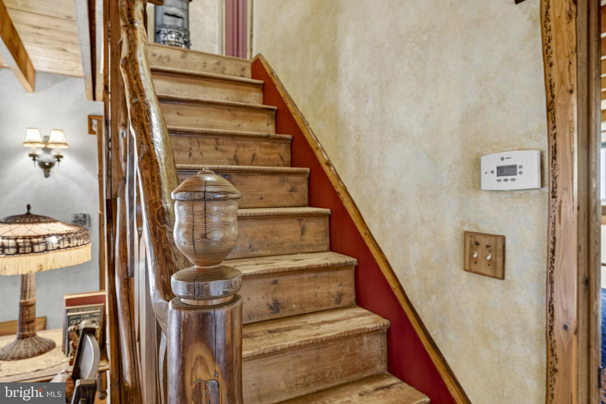 270 7 Ponds Road Amissville, VA 20106 - Photo 21 of 37 Custom Stair