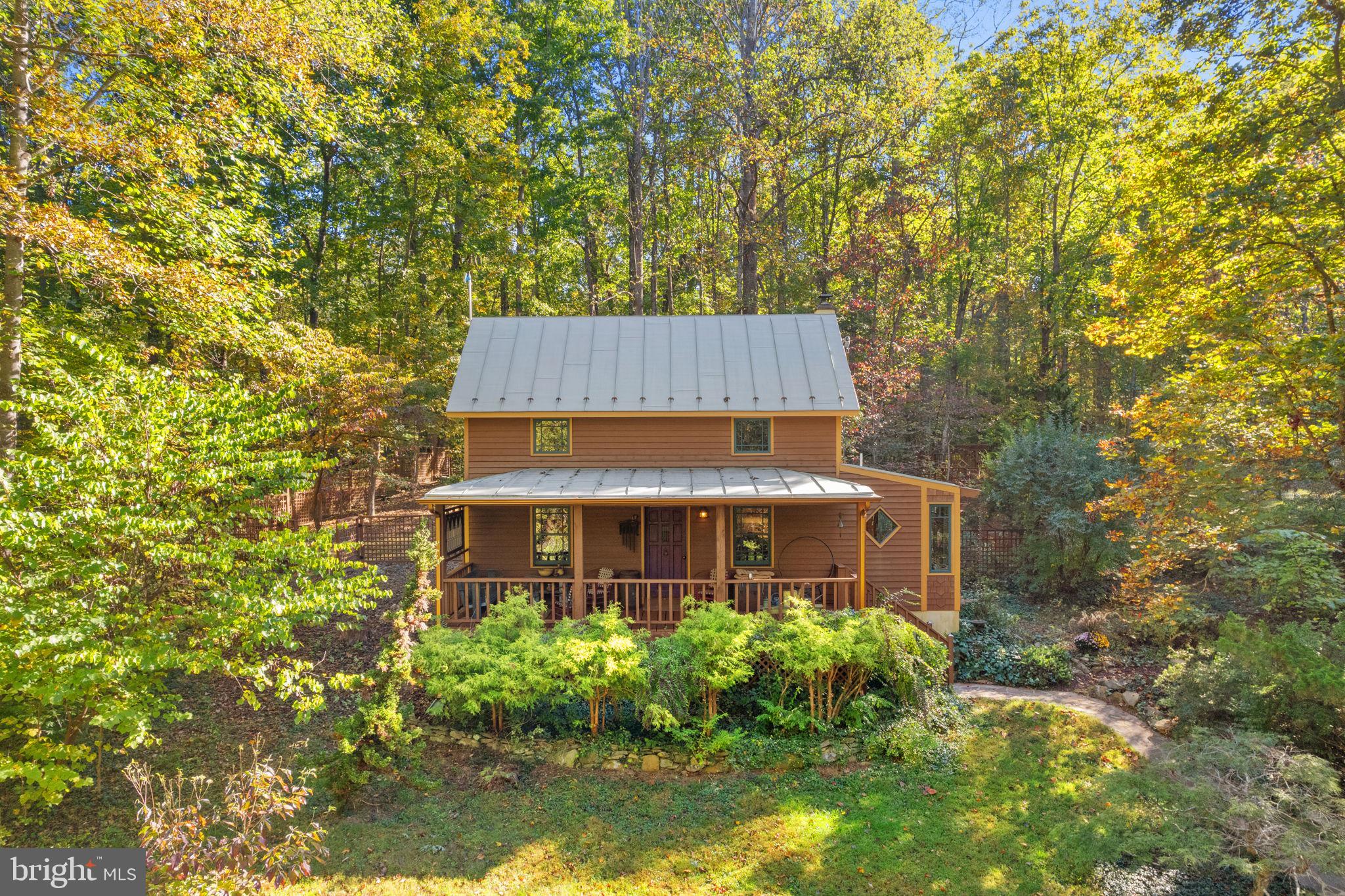 270 7 Ponds Road Amissville, VA 20106 - Photo 3 of 37 Front of Cottage