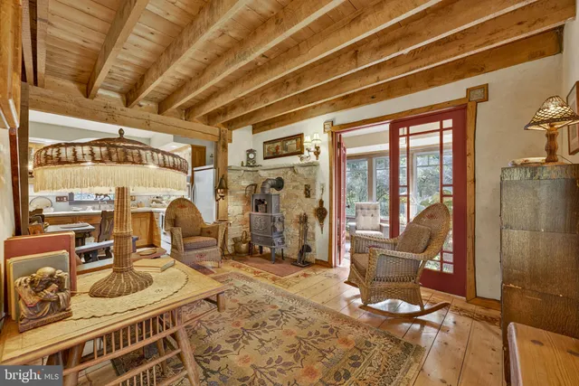 $739,000 | 270 7 Ponds Road, Amissville, VA 20106