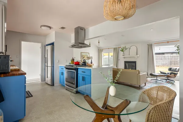 $3,450 | 9300 Meadow Vale, Austin, TX 78758