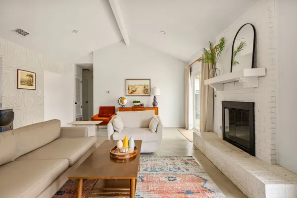 $3,450 | 9300 Meadow Vale, Austin, TX 78758