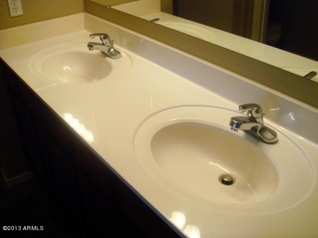 1626 East Harwell Road Phoenix, AZ 85042 - Photo 5 of 6 Harwell Master Bath