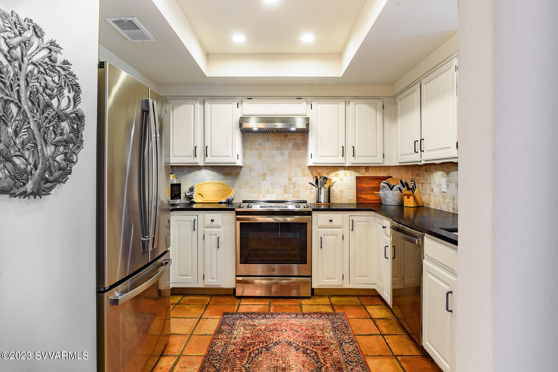 182 Ridge Trail Drive, Unit 27 Sedona, AZ 86351 - Photo 5 of 26 4 GOURMET KITCHEN_9730