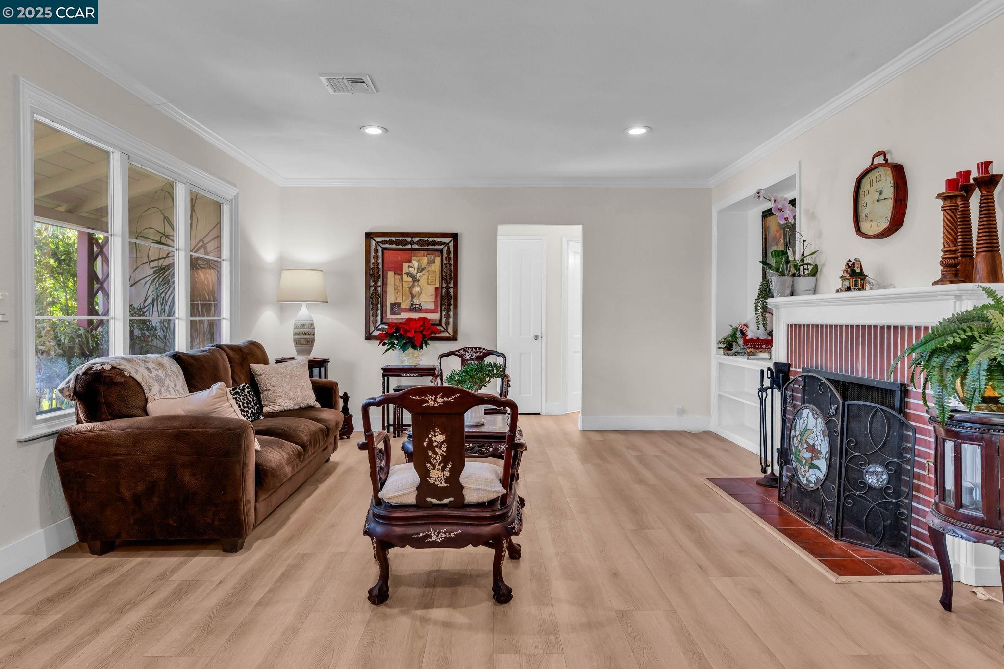 1455 Grove Way Concord, CA 94518 - Photo 5 of 55