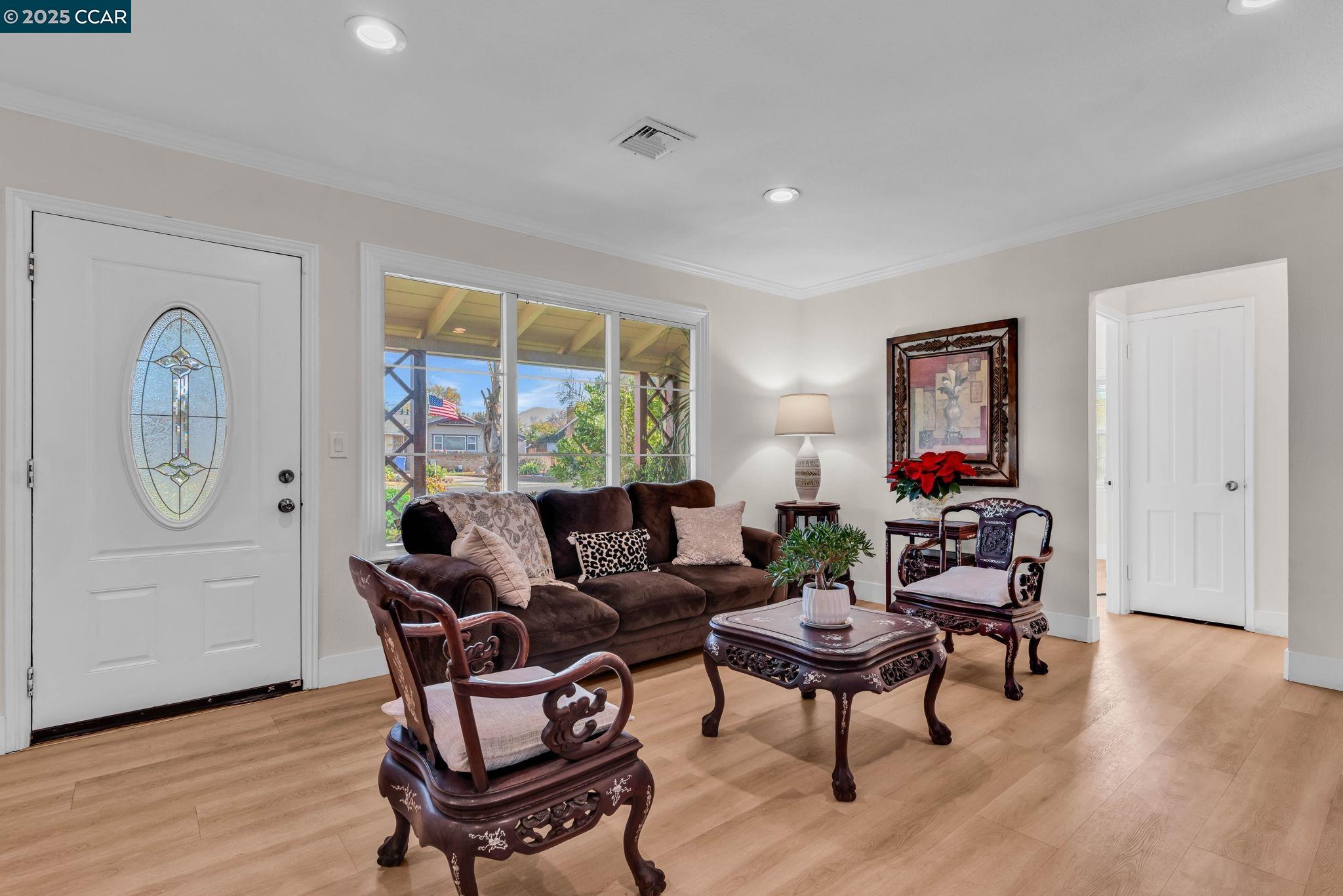 1455 Grove Way Concord, CA 94518 - Photo 7 of 55