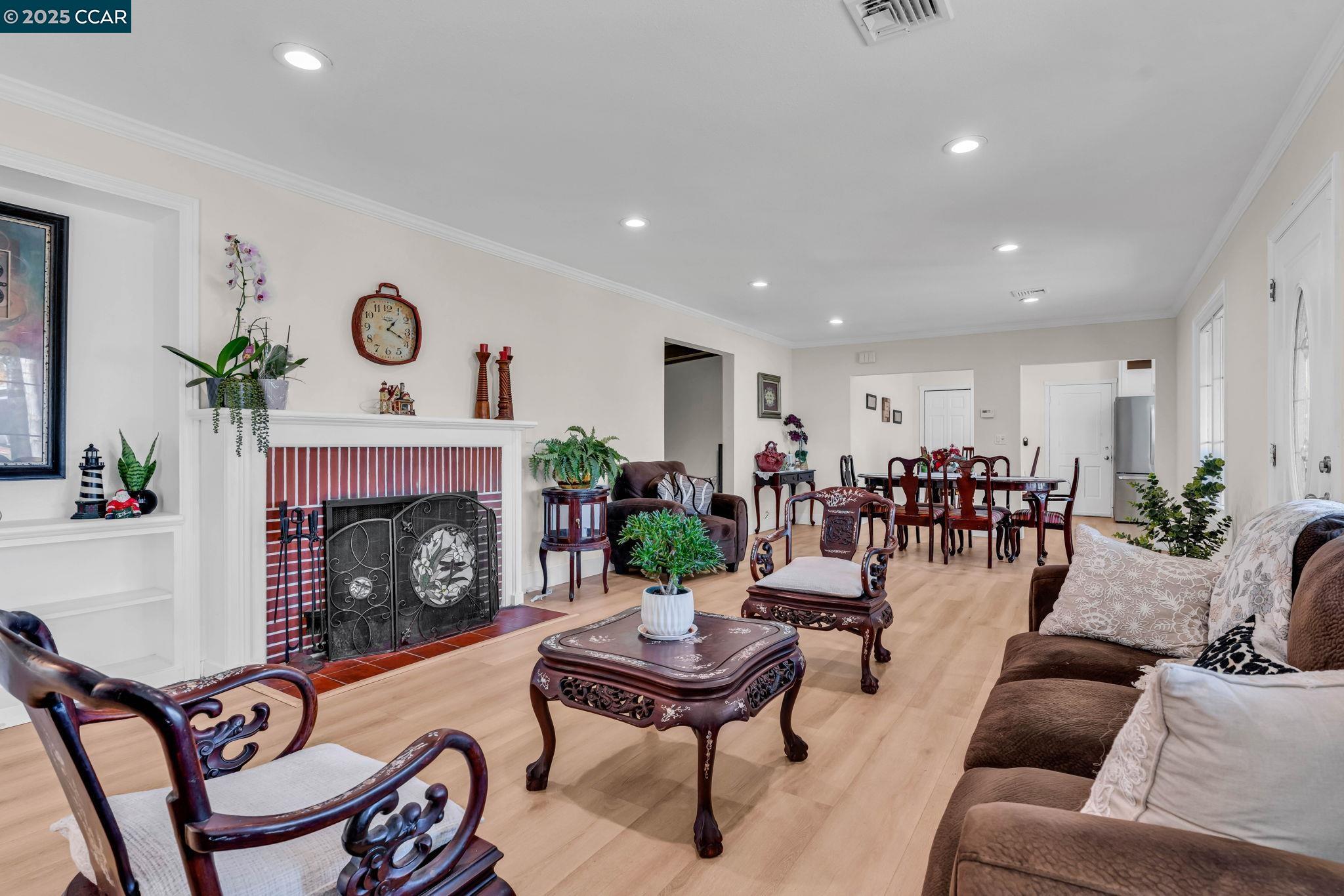 1455 Grove Way Concord, CA 94518 - Photo 9 of 55