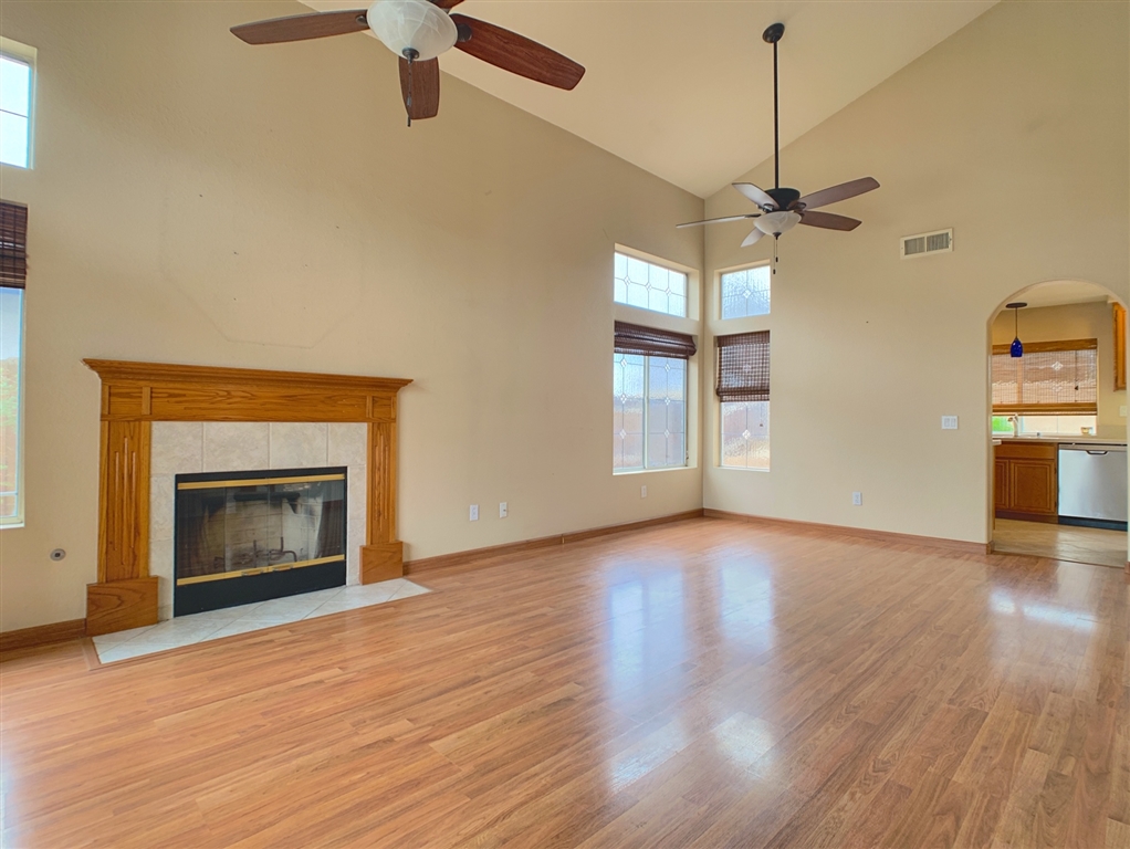 10137 Pinon Place Lakeside, CA 92040 - Photo 4 of 23 Gallery Image 4