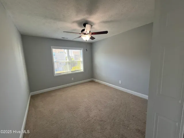 $2,200 | 127 Lightwater Drive, Aberdeen, NC 28315