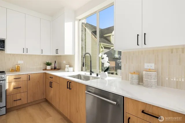 $1,150,000 | 5716 14th Avenue Northwest, Seattle, WA 98107