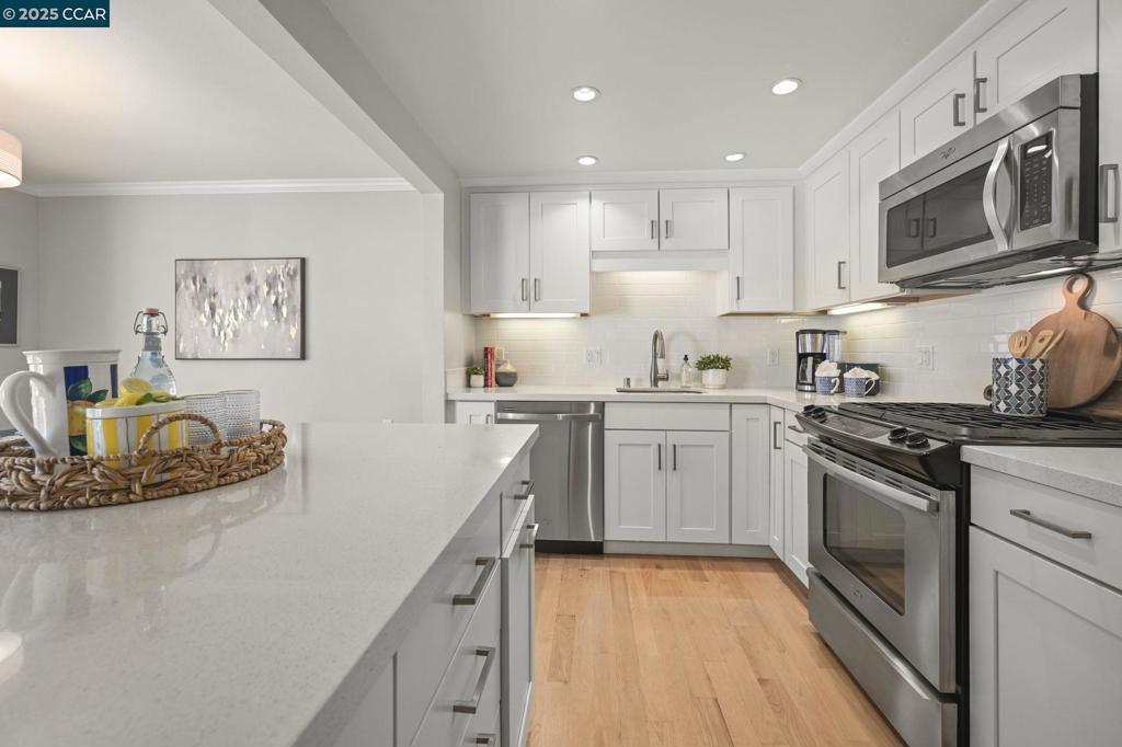 2000-2000 Golden Rain Road, Unit 4 Walnut Creek, CA 94595 - Photo 11 of 34