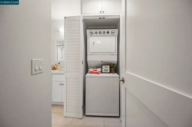 $459,999 | 2000-2000 Golden Rain Road, Unit 4, Walnut Creek, CA 94595