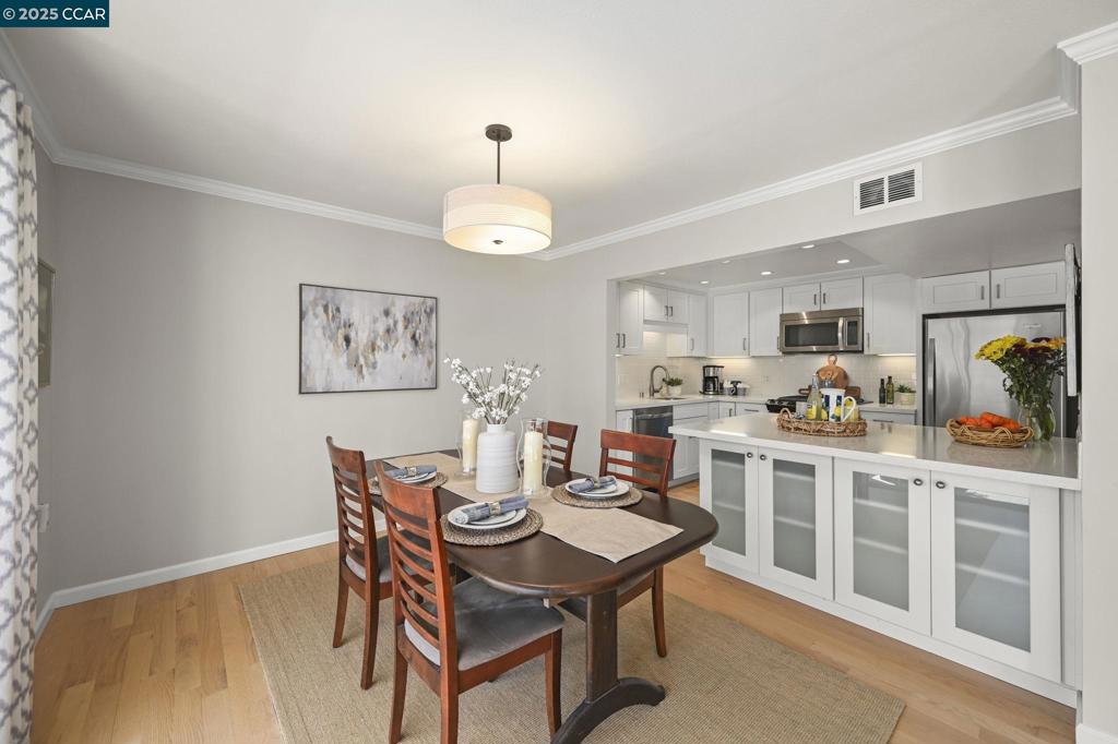 2000-2000 Golden Rain Road, Unit 4 Walnut Creek, CA 94595 - Photo 9 of 34