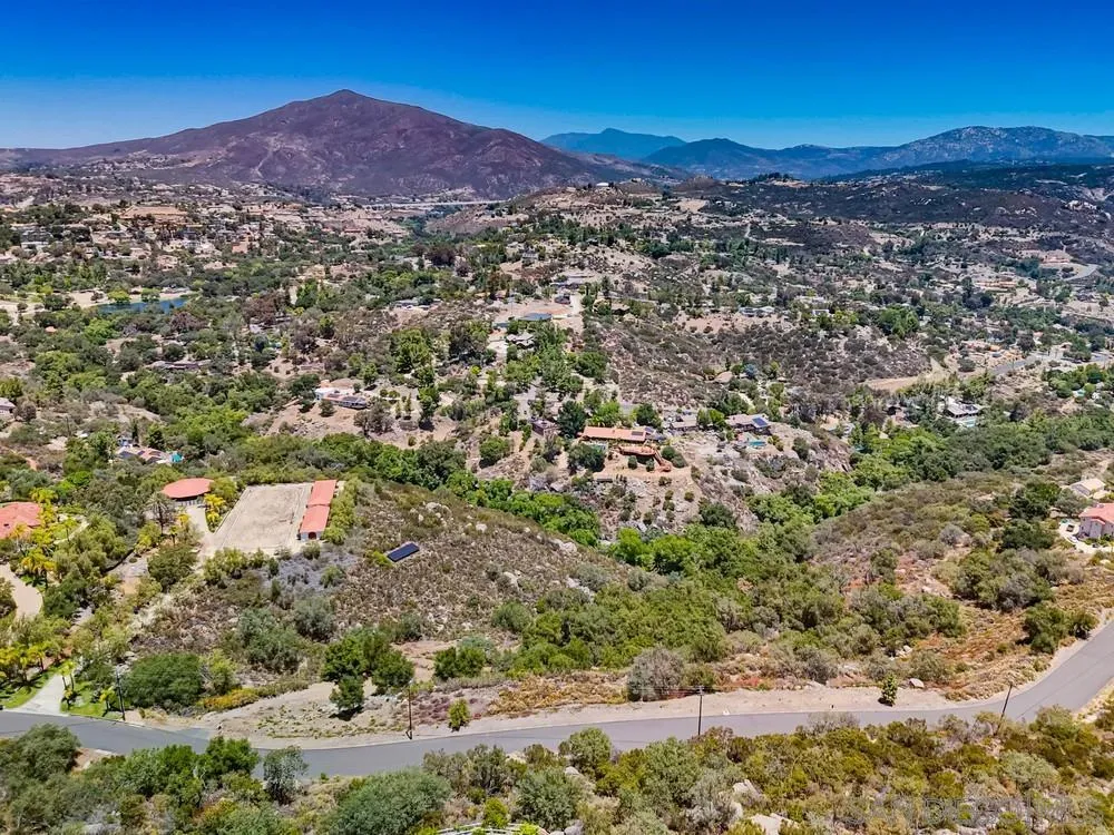 Via Viejas Oeste Alpine, CA 91901 - Photo 6 of 27