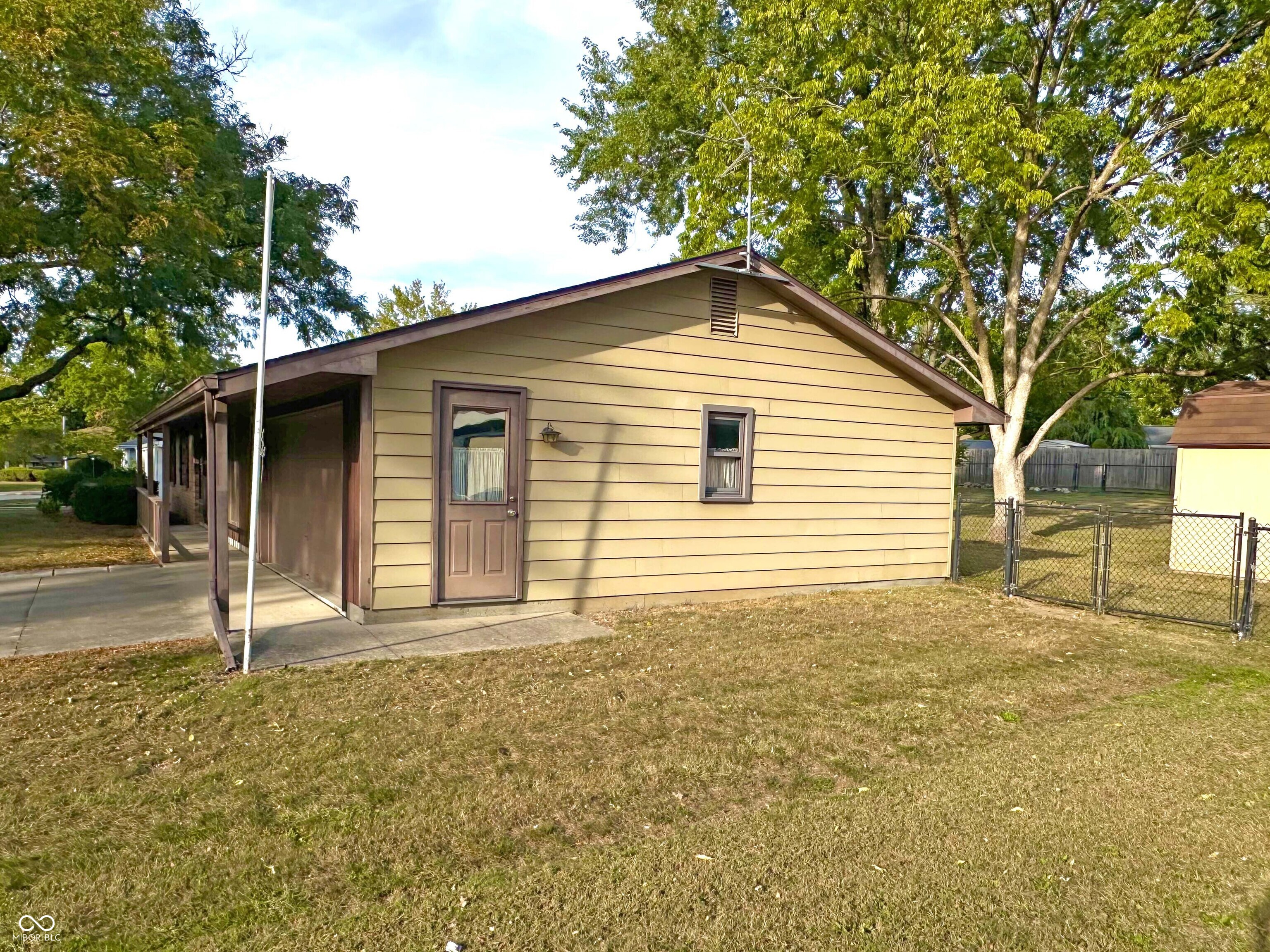 4116 Westlane Road Fort Wayne, IN 46815 - Photo 9 of 42 Gallery Image 9