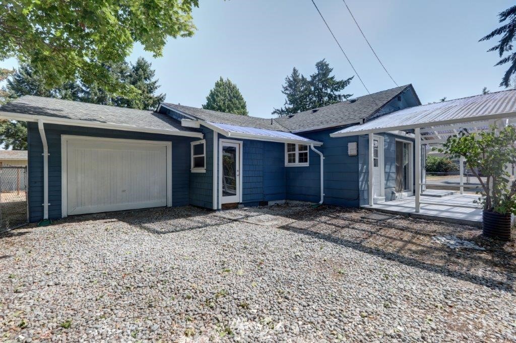 6153 Fairlawn Road Southwest Lakewood, WA 98499 - Photo 3 of 17 Gallery Image 3
