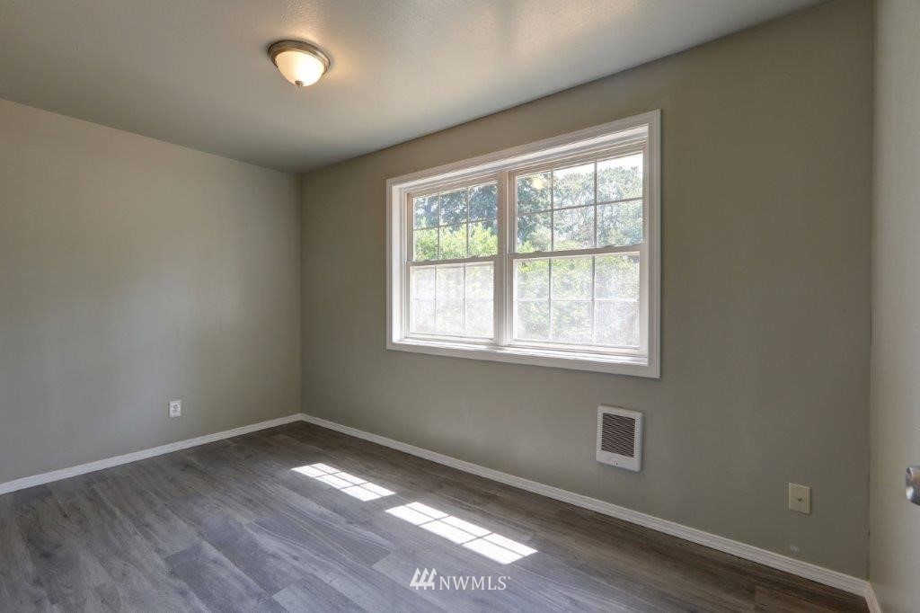 6153 Fairlawn Road Southwest Lakewood, WA 98499 - Photo 10 of 17 Gallery Image 10