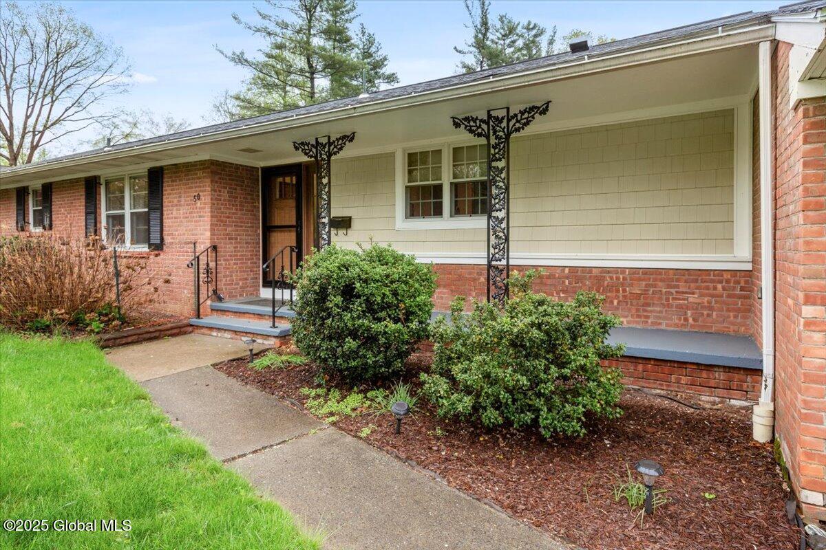 50 Darroch Road Bethlehem, NY 12054 - Photo 3 of 32 14-MW2_8596