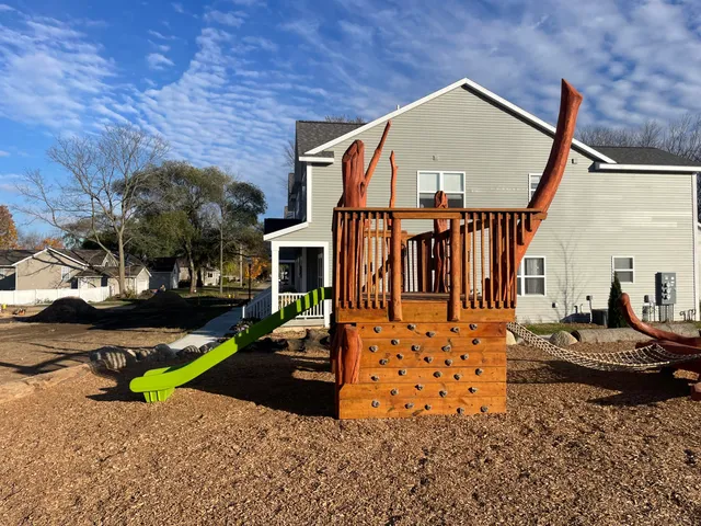 $240,000 | 301 Vista Green Court, Holland, MI 49423