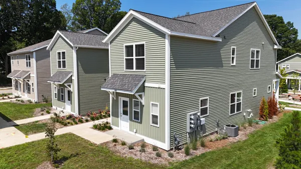 $240,000 | 301 Vista Green Court, Holland, MI 49423