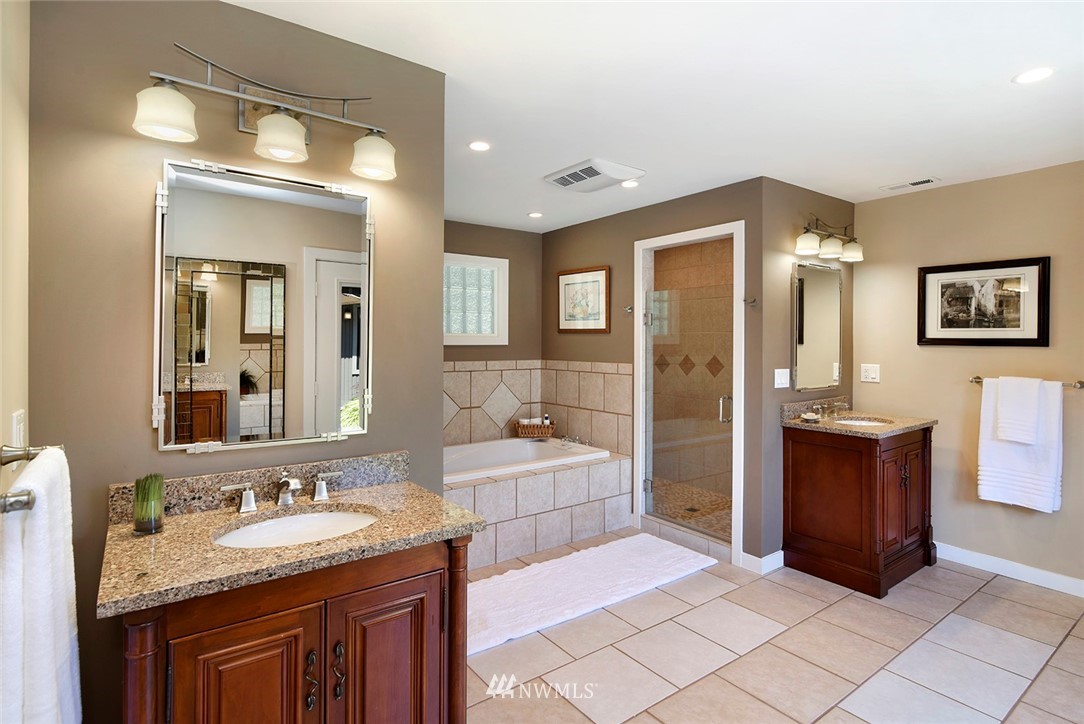 3010 Russet Road Brier, WA 98036 - Photo 16 of 25 Gallery Image 16
