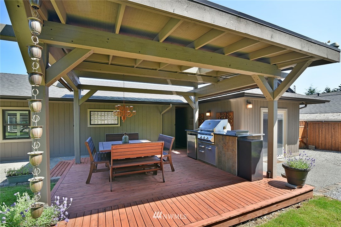 3010 Russet Road Brier, WA 98036 - Photo 23 of 25 Gallery Image 23