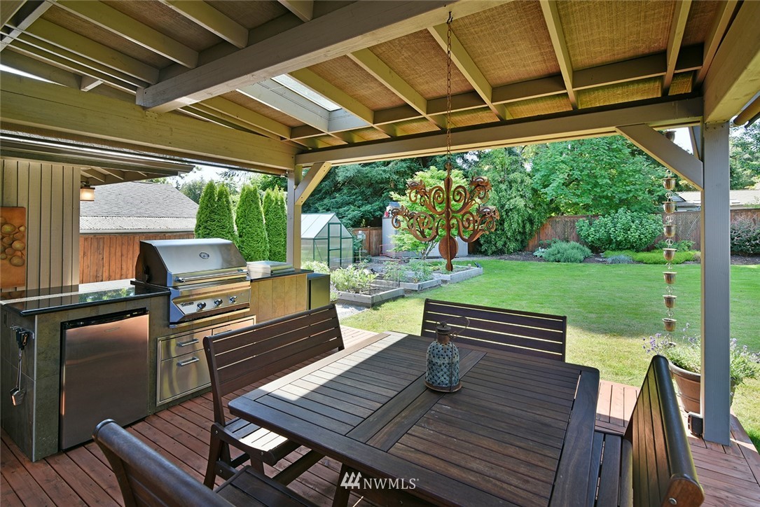 3010 Russet Road Brier, WA 98036 - Photo 24 of 25 Gallery Image 24