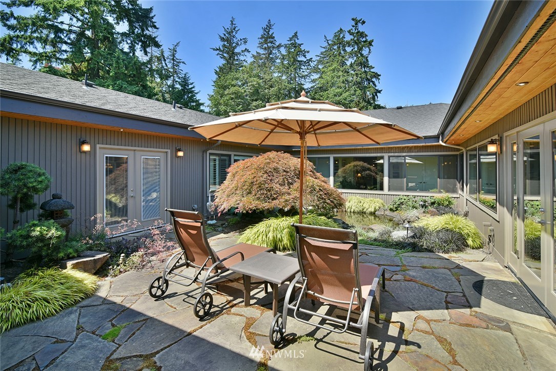 3010 Russet Road Brier, WA 98036 - Photo 7 of 25 Gallery Image 7