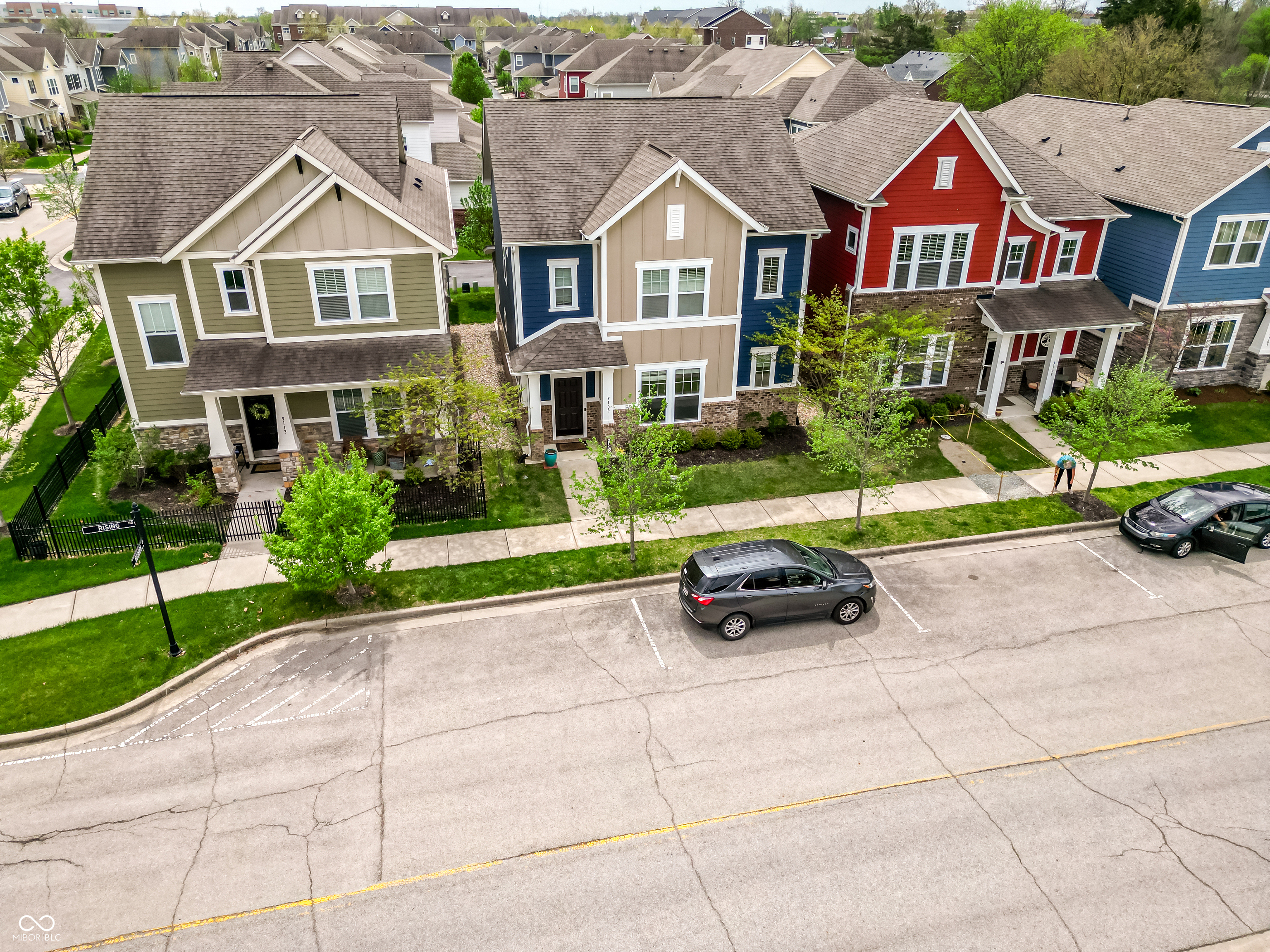 9109 Rising Road Indianapolis, IN 46216 - Photo 2 of 41
