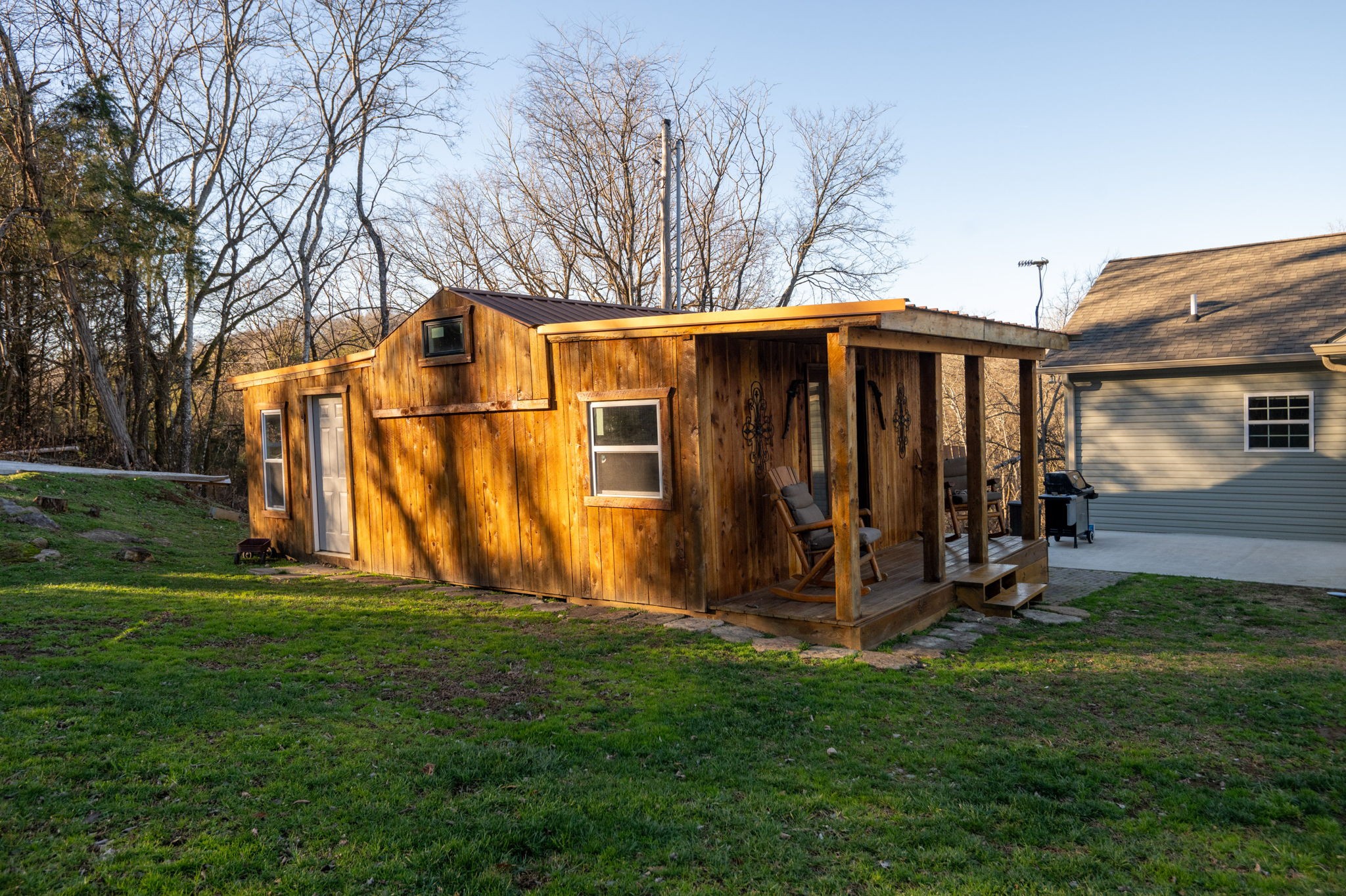 14 Lost Creek Road Carthage, TN 37030 - Photo 26 of 28 a view of a backyard with a small cabin
