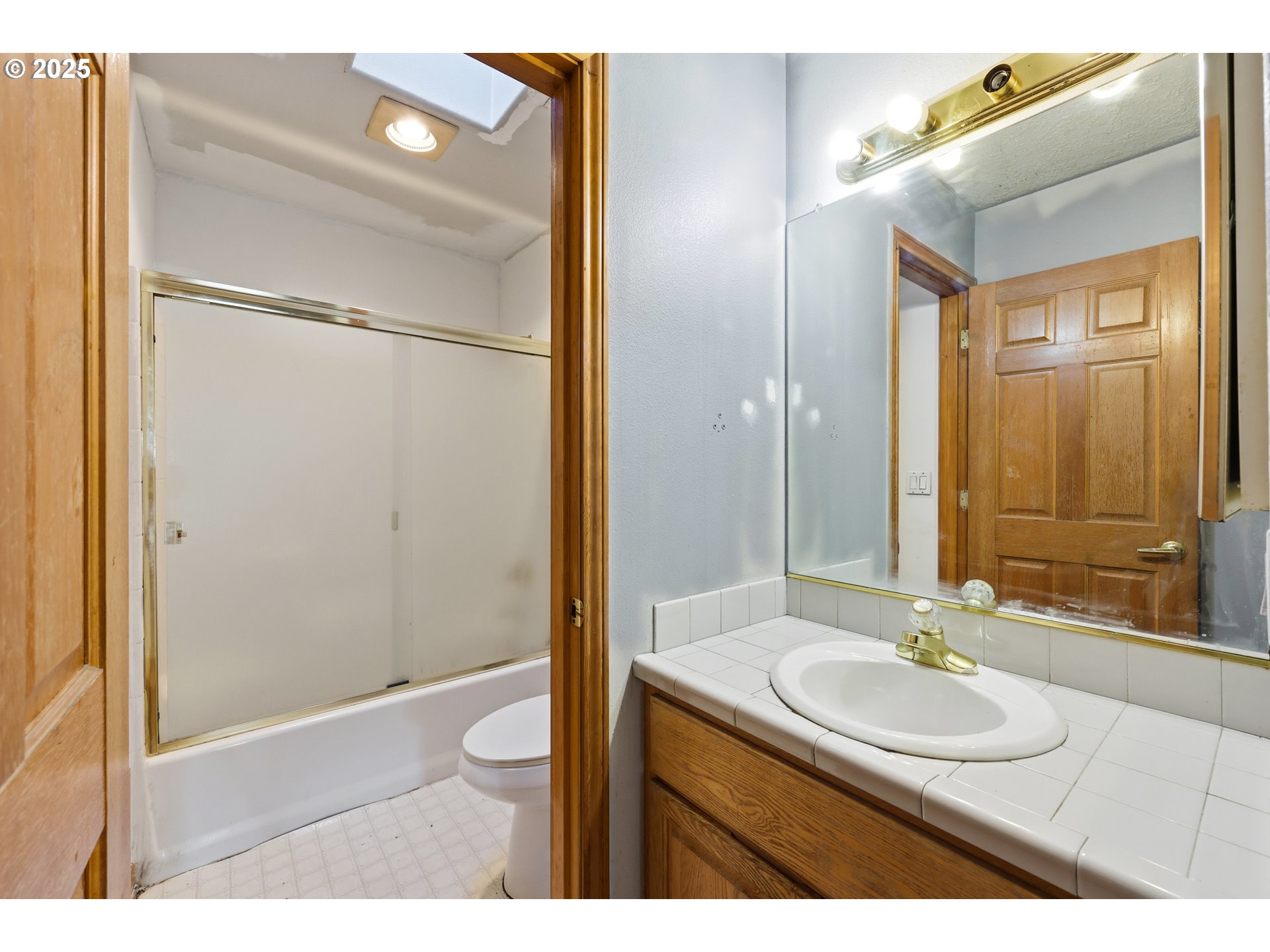 417 Southeast 13th Court Gresham, OR 97080 - Photo 34 of 35