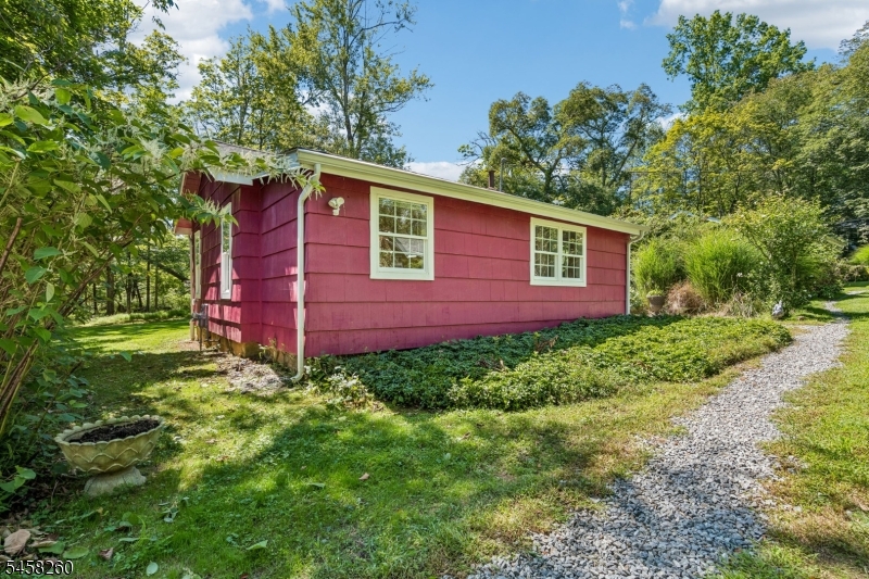 147 Ironia Road Mendham, NJ 07945 - Photo 27 of 31 Gallery Image 27