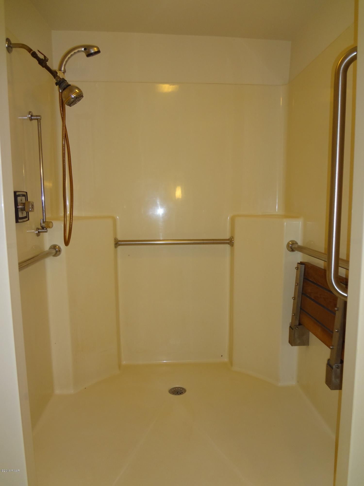 154 Hemlock Grove Road Greentown, PA 18426 - Photo 20 of 49