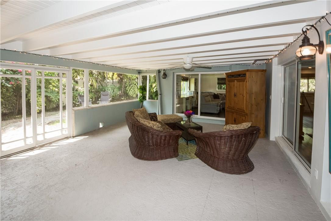 10 Minnetonka Road Sea Ranch Lakes, FL 33308 - Photo 21 of 36 Watch the football game outdoors...