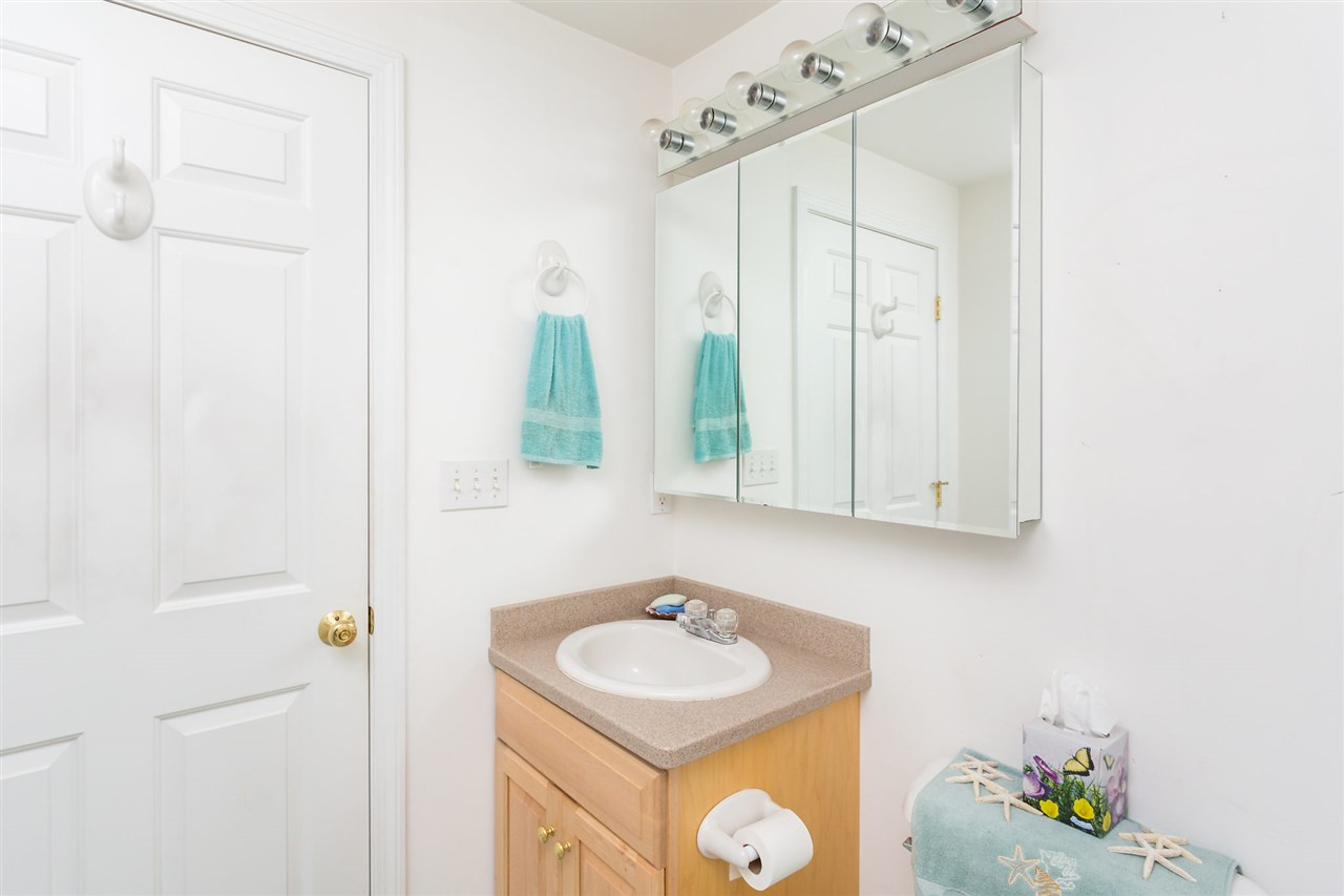 105 Winnacunnet Road, Unit 8 Hampton, NH 03842 - Photo 17 of 27