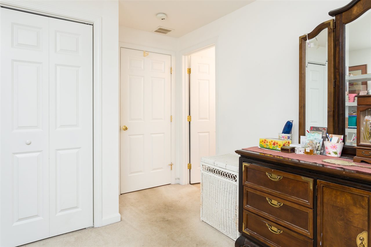 105 Winnacunnet Road, Unit 8 Hampton, NH 03842 - Photo 20 of 27